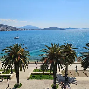 https://hotel-pini.albaniahotels.org